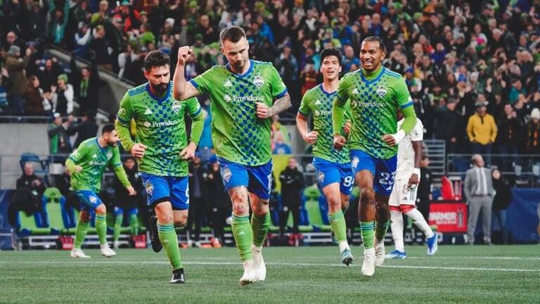 Seattle Sounders won the first game of the playoffs 2-0.