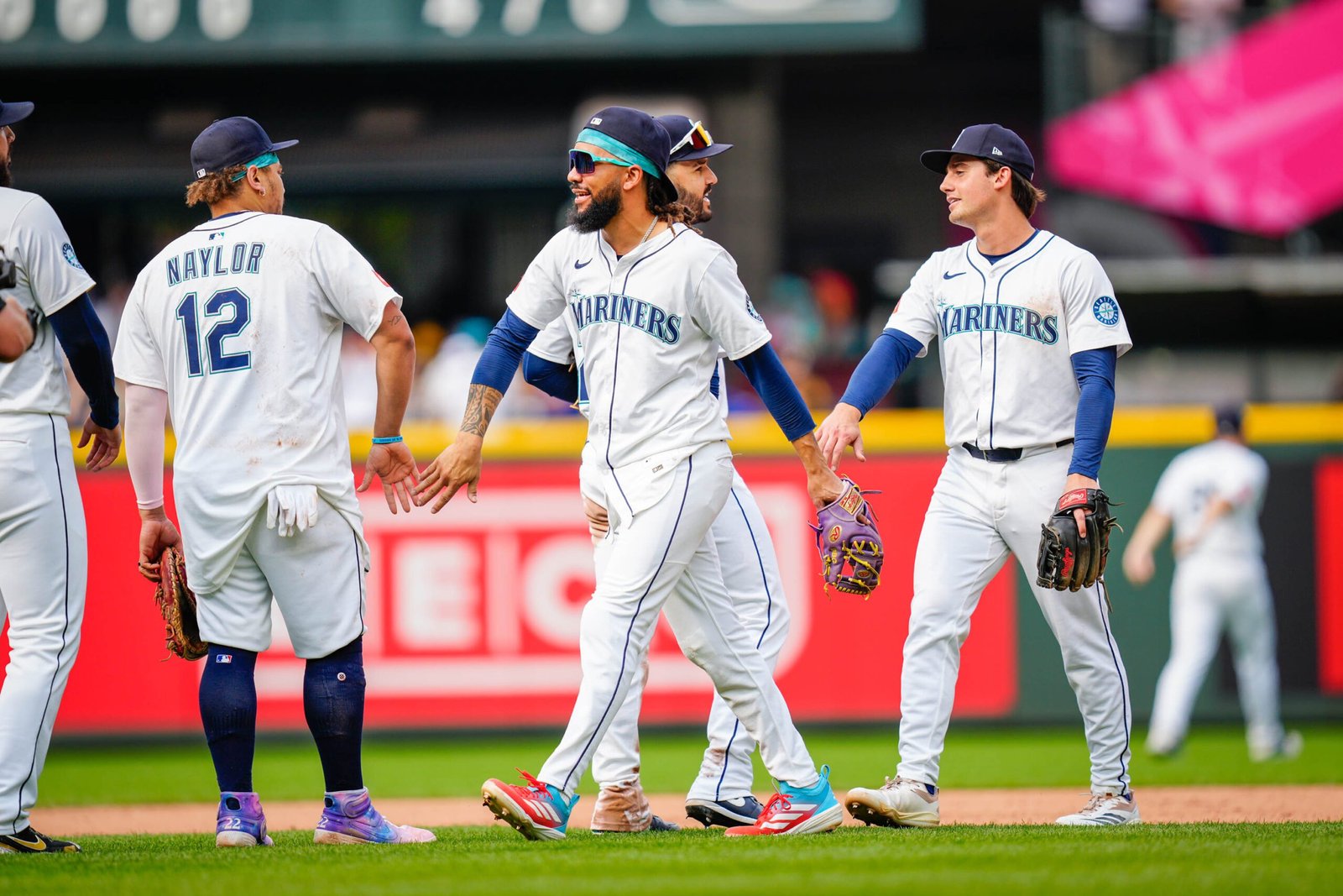 Mariners 4 Padres 3